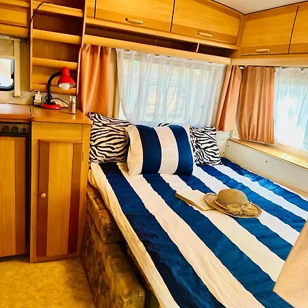 Campsite каравана синята маймуна плаж градина # Rv Blue Monkey On The *