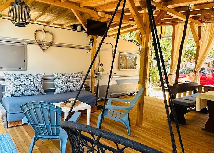 каравана синята маймуна плаж градина # Rv Blue Monkey On The * Tchernomorets